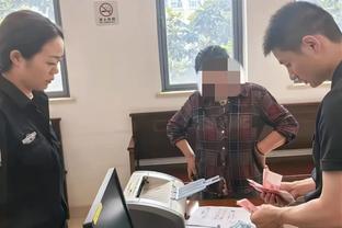 电讯报披露库珀被解雇背景：上赛季多次濒临下课 与老板关系破裂